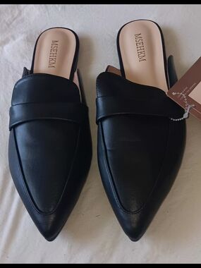 Black Pointed Slip-On Mules